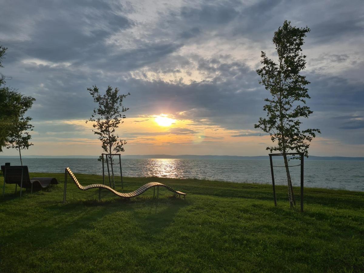 Eda Beach Apartman Siófok Esterno foto