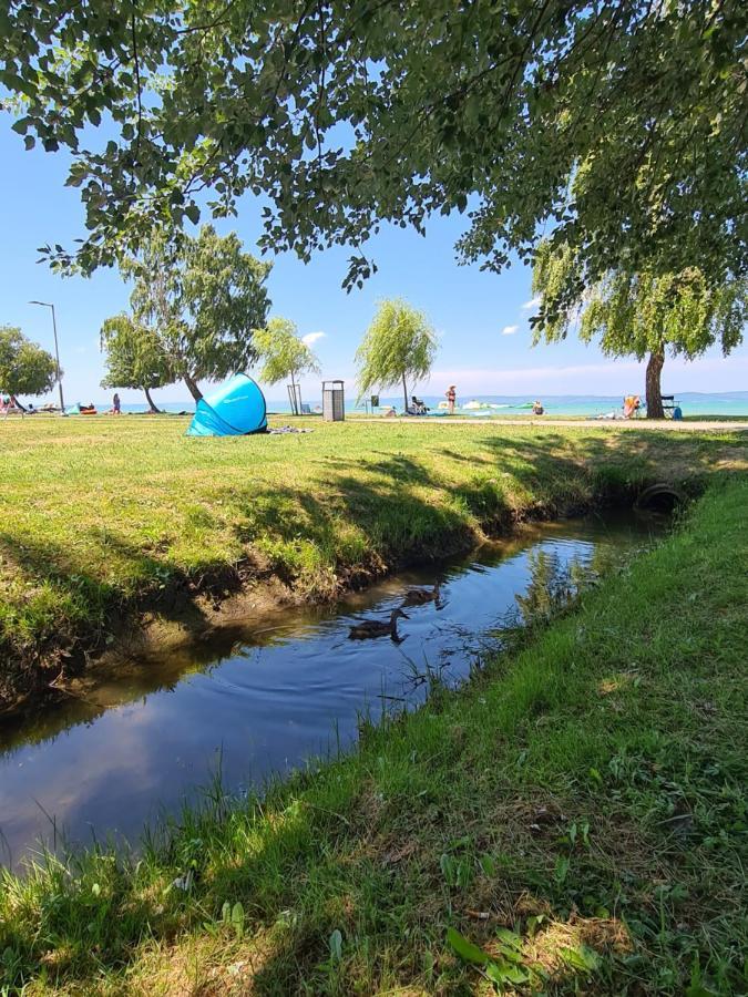 Eda Beach Apartman Siófok Esterno foto