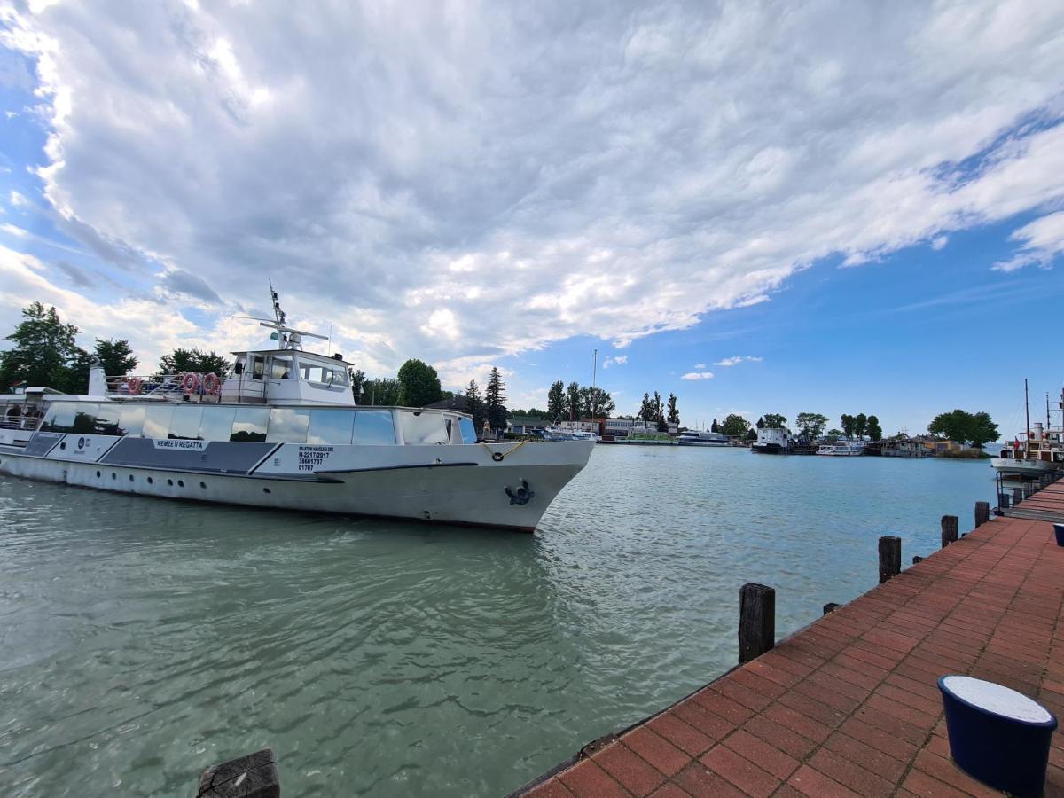 Eda Beach Apartman Siófok Esterno foto